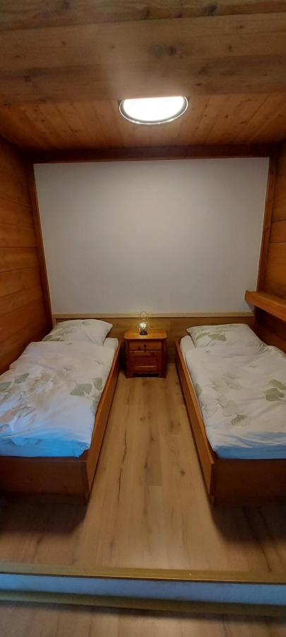 Ruhig Gelegene Ferienwohnung Im Gruenen Mit Terrasse Und Kleinem Garten Rotthalmuenster Luaran gambar